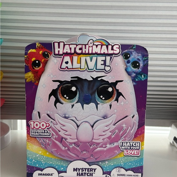 Hatchimals Alive! Mystery Hatch Toy - Purple - Picture 5 of 5
